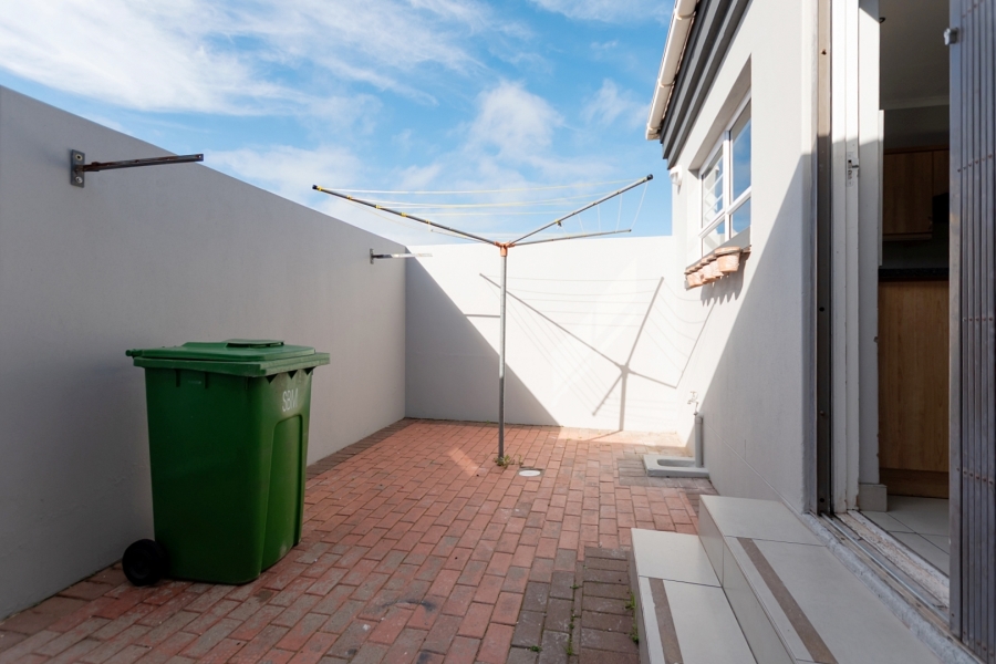 4 Bedroom Property for Sale in Country Club Western Cape